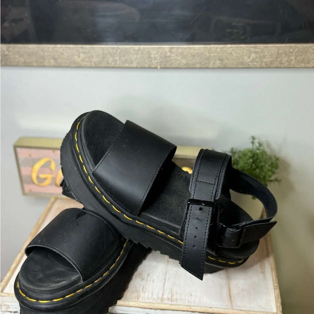 Dr. Martens VOSS QUAD Leather Platform Sandals 26725001 BLACK Sz8